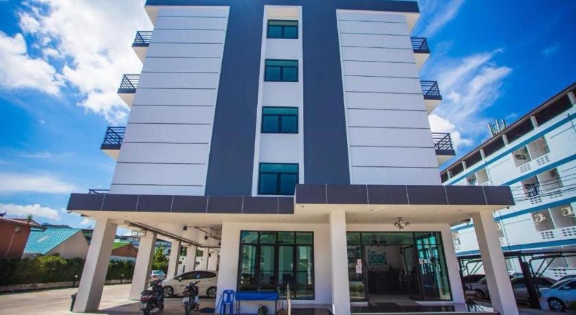 The Bed Hotel Пхитсанулок Экстерьер фото