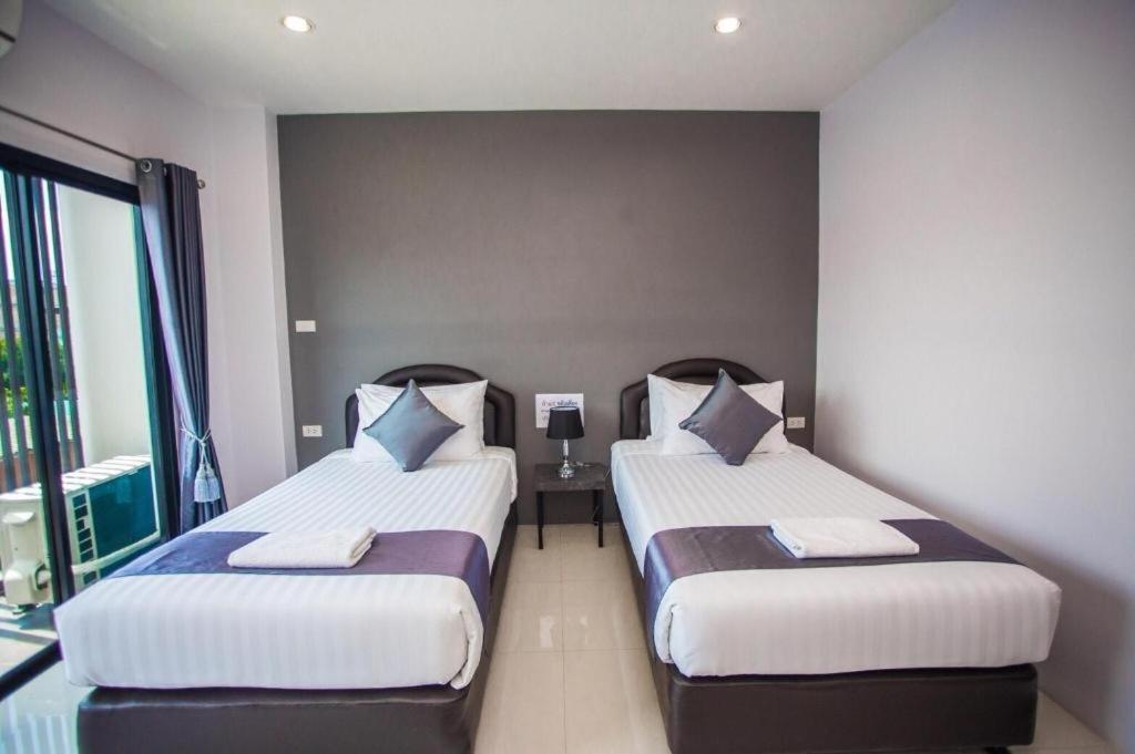The Bed Hotel Пхитсанулок Экстерьер фото