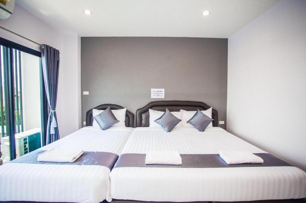 The Bed Hotel Пхитсанулок Экстерьер фото