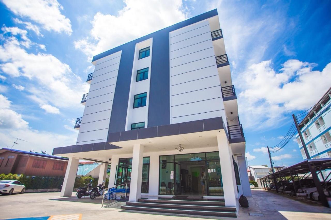 The Bed Hotel Пхитсанулок Экстерьер фото